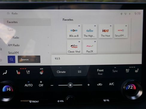 Used 2023 Lexus RX 350 Premium image 11