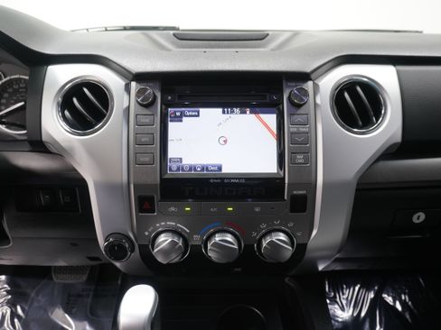 Used 2014 Toyota Tundra SR5 w/ SR5 Upgrade Package AWD/4WD image 22