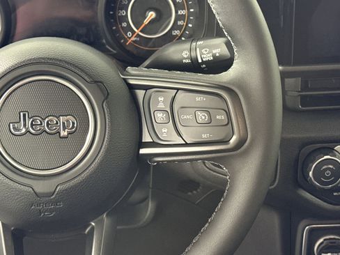 New 2026 Jeep Gladiator Sport image 18