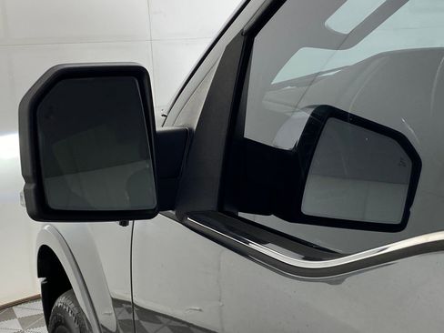 Used 2018 Ford F150 Platinum w/ Equipment Group 701A Luxury image 21