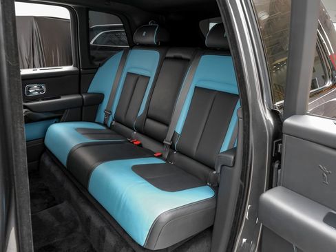 Used 2022 Rolls-Royce Cullinan Base w/ Cullinan Package image 48