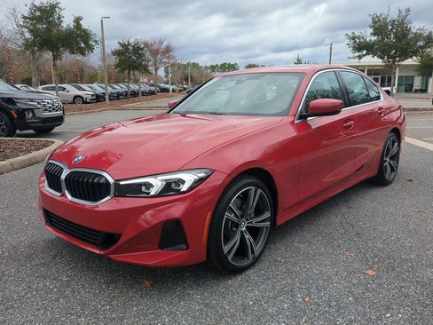Used 2024 BMW 330i Sedan image 2