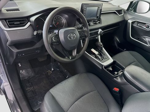 Used 2021 Toyota RAV4 XLE w/ Convenience Package FWD image 23