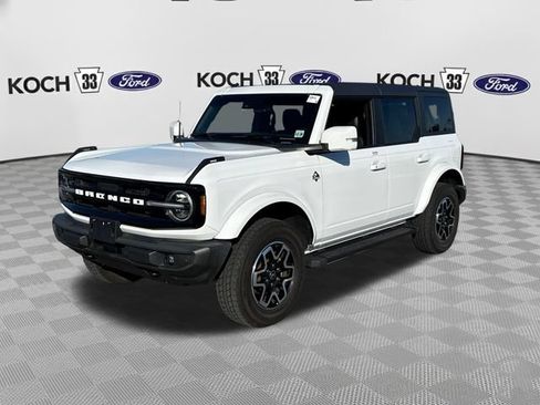 Used 2023 Ford Bronco Outer Banks AWD/4WD image 3