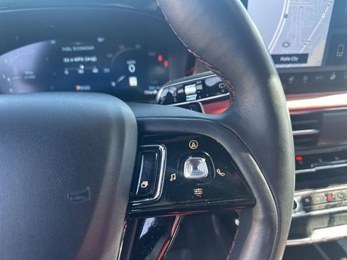 Used 2023 Lincoln Corsair Reserve w/ Equipment Group 201A image 25