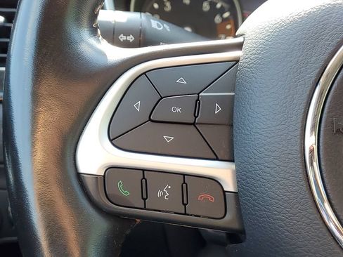 Used 2020 Jeep Compass Limited AWD/4WD image 23