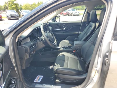 Certified 2024 Lincoln Corsair AWD w/ Equipment Group 101A image 12
