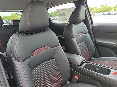 New 2026 Nissan Kicks SR w/ Cold Weather Package image 14