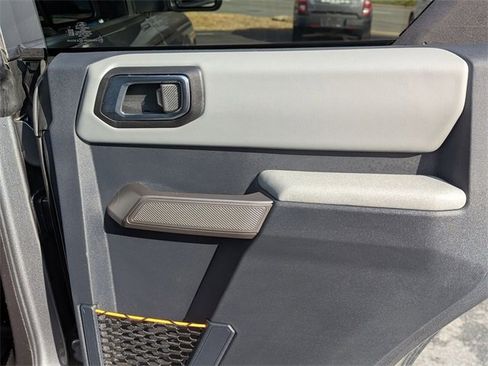 Used 2023 Ford Bronco Badlands image 34