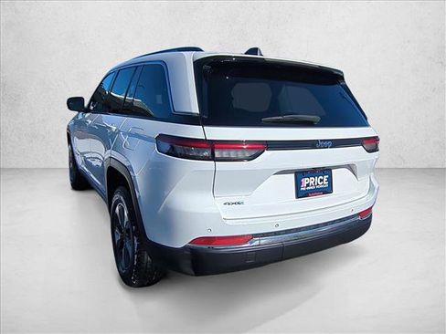 Used 2023 Jeep Grand Cherokee 4WD 4xe image 8