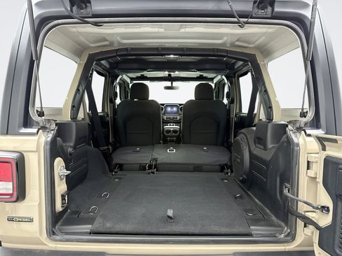 Used 2022 Jeep Wrangler Unlimited Sport AWD/4WD image 24