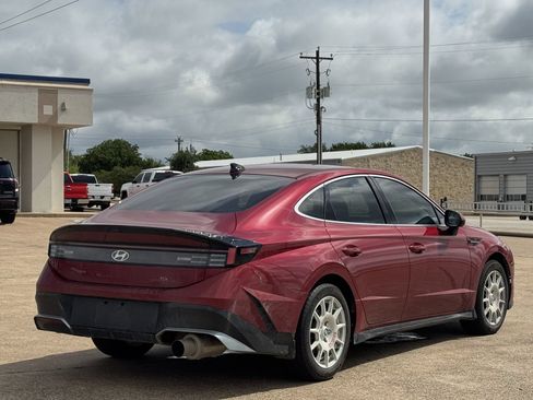 Used 2024 Hyundai Sonata SEL FWD image 4