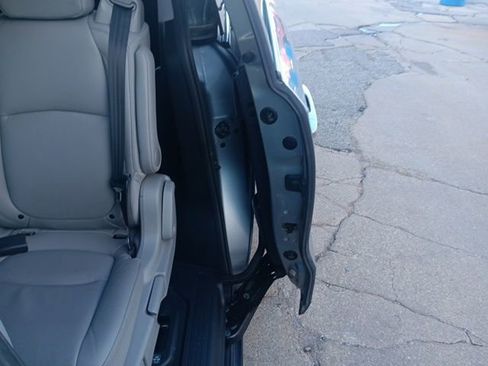 Used 2023 Honda Odyssey EX-L image 31