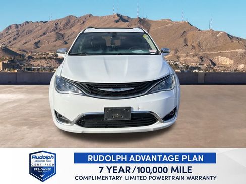 Used 2018 Chrysler Pacifica Limited image 9