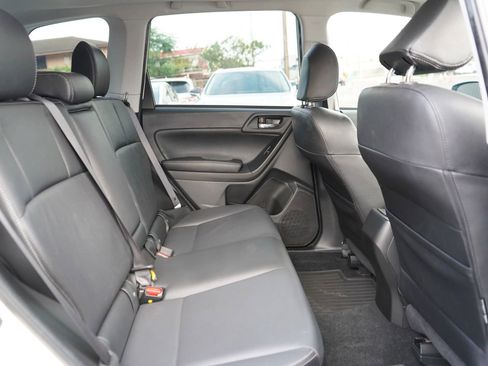 Used 2014 Subaru Forester 2.5i Limited image 21