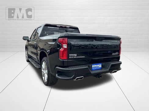 Used 2024 Chevrolet Silverado 1500 High Country w/ High Country Premium Package AWD/4WD image 4