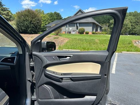 Used 2021 Ford Edge SEL w/ Convenience Package FWD image 58
