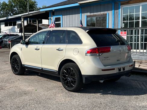 Used 2015 Lincoln MKX FWD w/ Equipment Group 102A image 8
