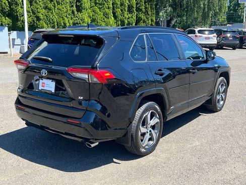 Used 2021 Toyota RAV4 SE AWD/4WD image 10