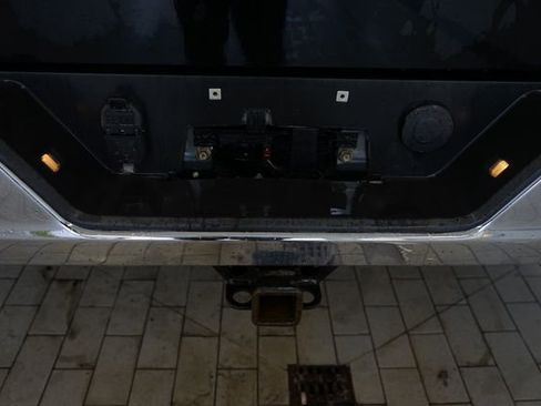 Used 2020 Chevrolet Silverado 1500 LT image 13