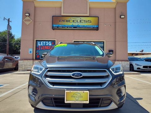 Used 2019 Ford Escape Titanium AWD/4WD image 9