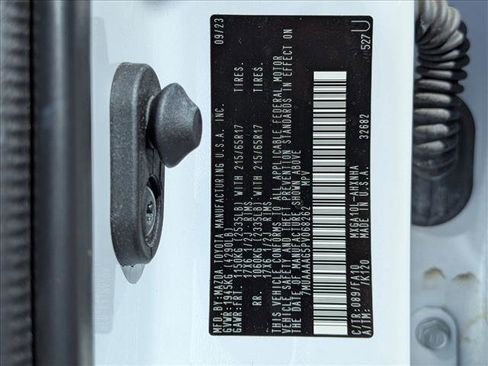 Used 2023 Toyota Corolla Cross L image 20