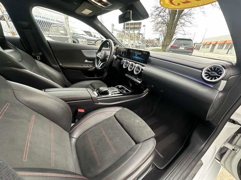 Used 2023 Mercedes-Benz CLA 250 4MATIC image 28