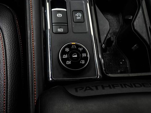 Used 2024 Nissan Pathfinder Rock Creek AWD/4WD image 22