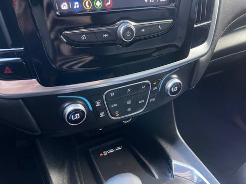 Used 2023 Chevrolet Traverse LT w/ LPO, Cargo Package FWD image 19