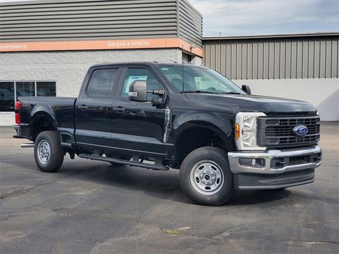 New 2026 Ford F250 XL w/ 360-Degree Camera Package image 2