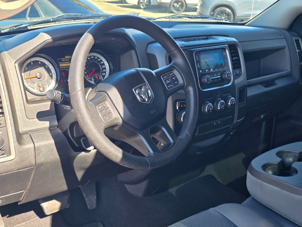 Used 2017 RAM 1500 Express RWD image 12