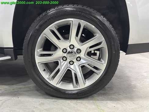 Used 2016 Cadillac Escalade Luxury AWD/4WD image 16