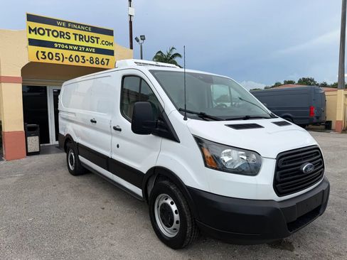 Used 2019 Ford Transit 150 130 Low Roof RWD image 11