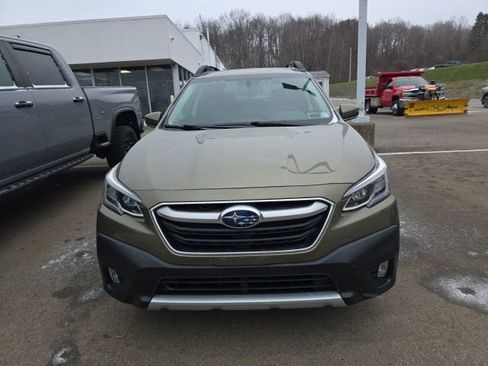 Used 2020 Subaru Outback Limited XT image 3