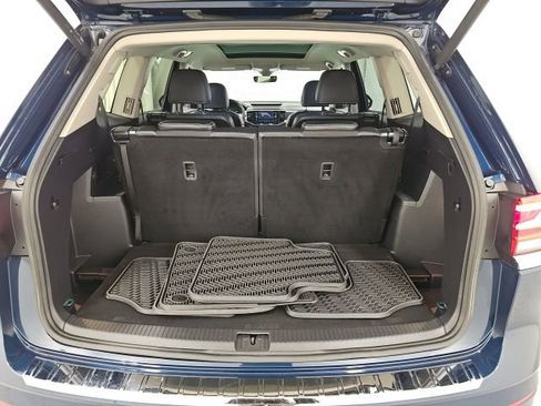 Used 2023 Volkswagen Atlas SEL Premium AWD/4WD image 34