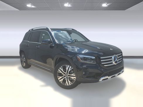 New 2025 Mercedes-Benz GLB 250 image 6