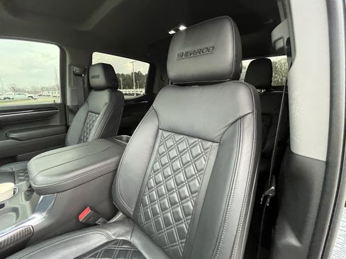 Used 2023 GMC Sierra 1500 Elevation w/ Preferred Package image 16