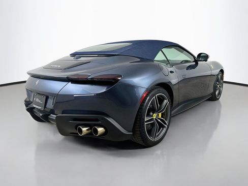 Used 2025 Ferrari Roma Spider RWD image 5