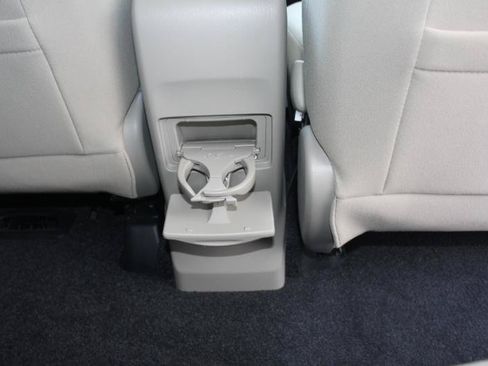 Used 2012 Toyota Prius V Three w/ Preferred Accessory Pkg FWD image 21