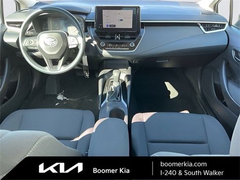 Used 2025 Toyota Corolla LE image 15