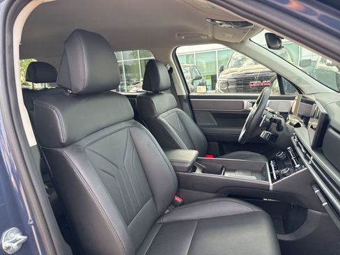 Used 2025 Hyundai Santa Fe SEL AWD/4WD image 16