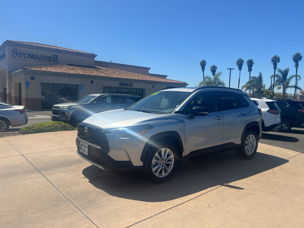 Used 2026 Toyota Corolla Cross LE w/ Moonroof Package FWD image 1