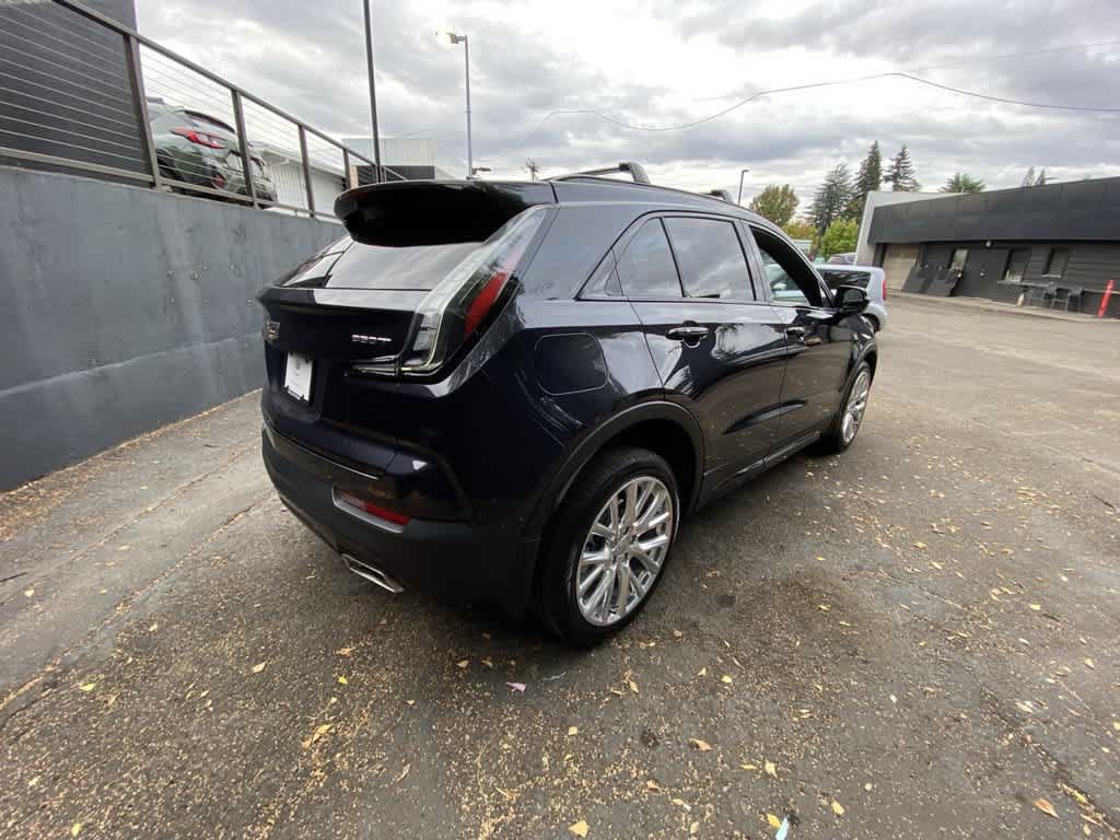 Used 2023 Cadillac XT4 Sport w/ Cold Weather Package AWD/4WD image 6