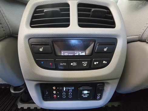 Used 2017 Honda Pilot Elite image 29