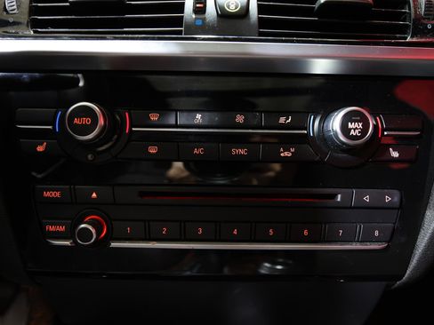 Used 2015 BMW X3 xDrive28d image 23