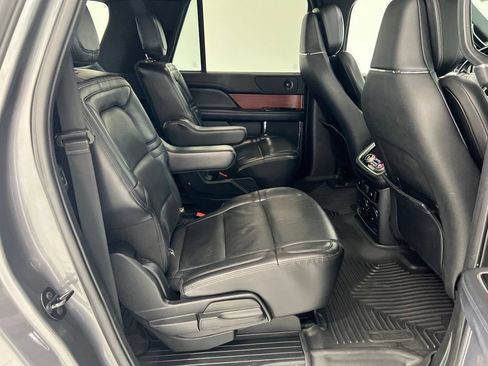 Used 2021 Lincoln Navigator L Reserve RWD image 24