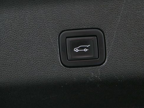Used 2023 Chevrolet Tahoe High Country w/ Advanced Technology Package AWD/4WD image 37