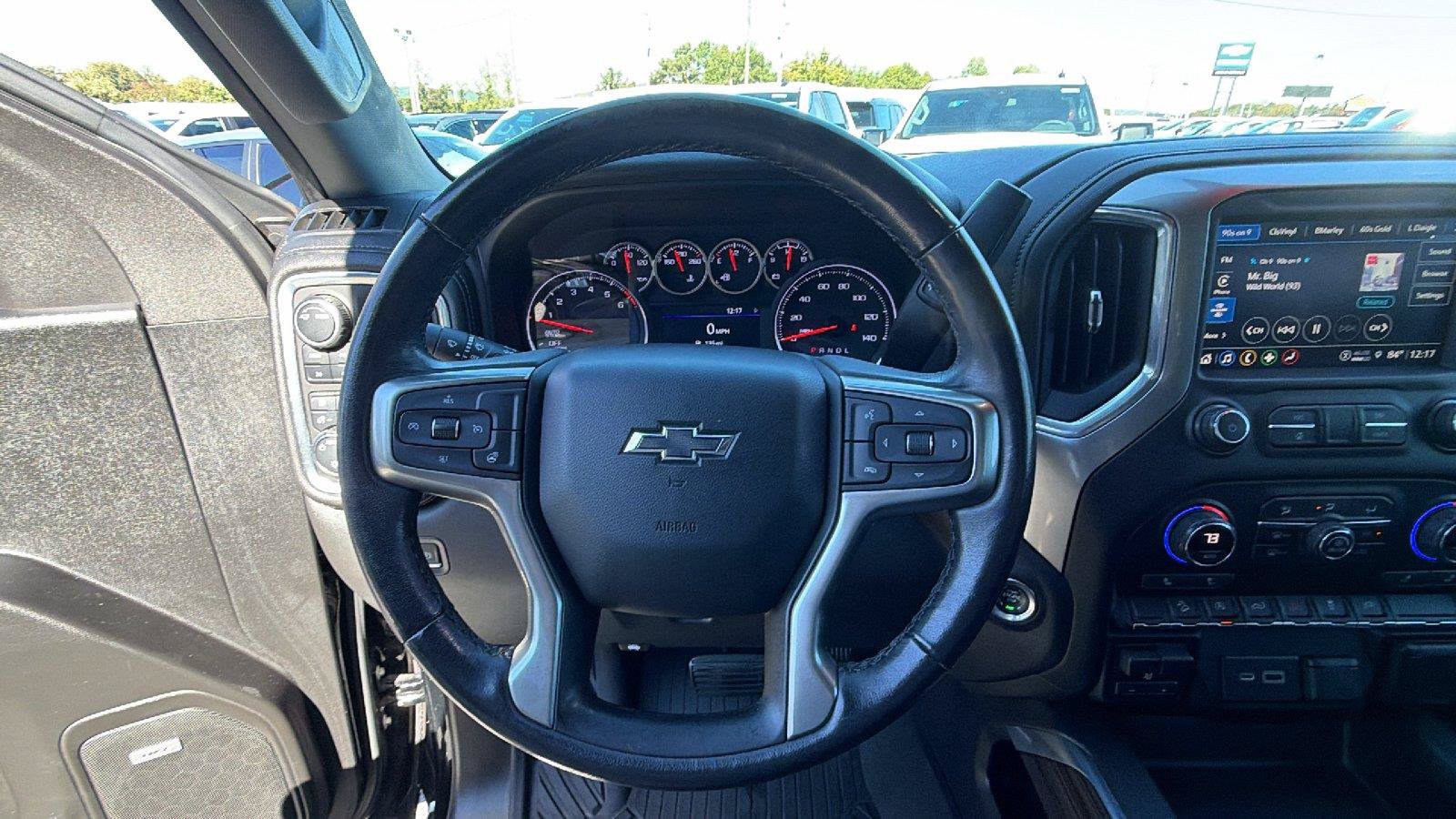 Used 2021 Chevrolet Silverado 1500 LT Trail Boss w/ Convenience Package II AWD/4WD image 26