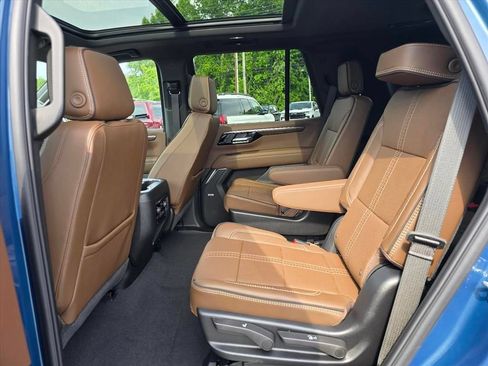 New 2026 Chevrolet Tahoe High Country AWD/4WD image 11