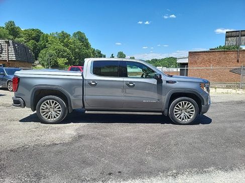 Used 2019 GMC Sierra 1500 Denali w/ Denali Ultimate Package AWD/4WD image 6